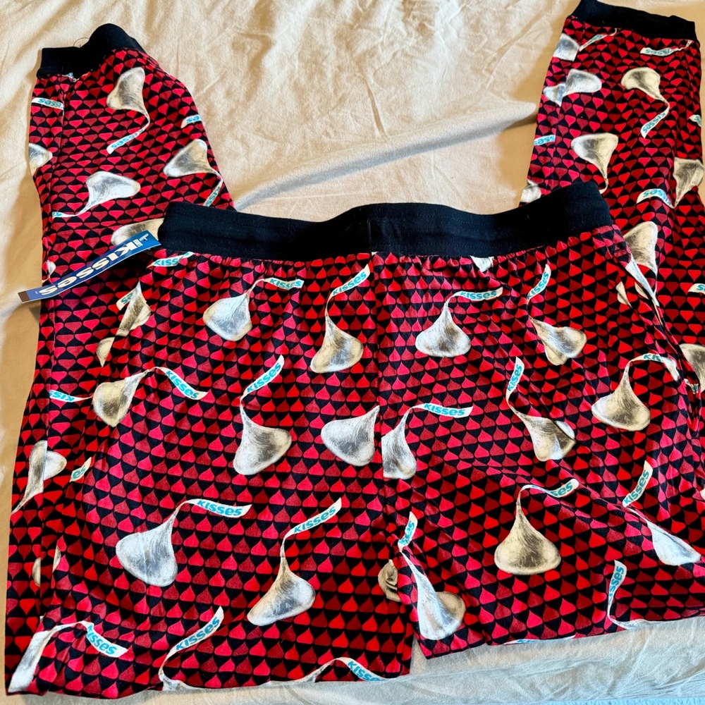 NWT Hershey’s Kisses PJ Pants - Picture 5 of 6